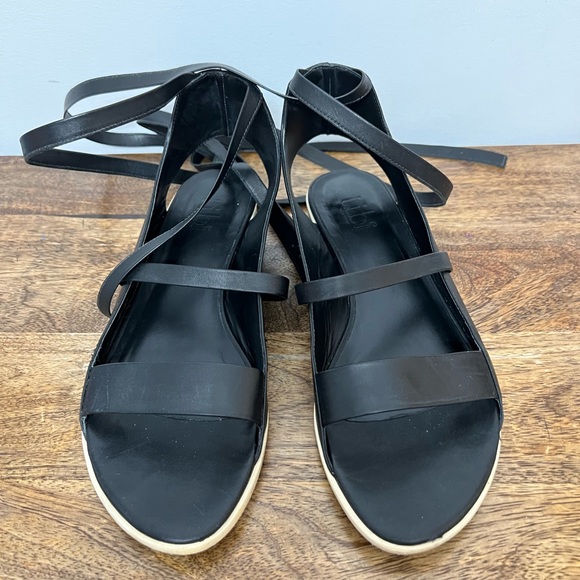 Tibi Ellison black lace up leather sandals - Picture 6 of 9